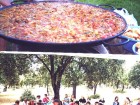 Paella en el campo con los estudiantes